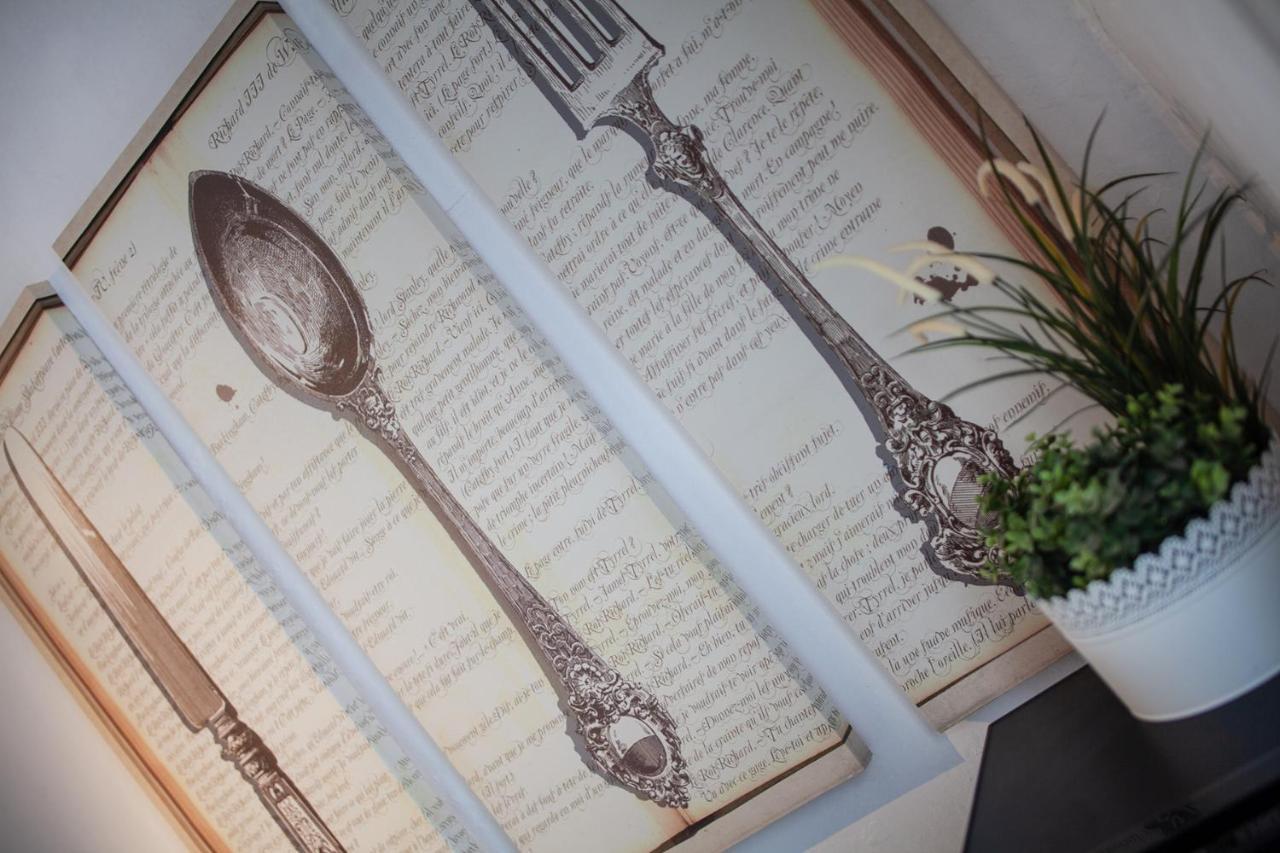 Bienvenue Chez Nous Bed & Breakfast Bergues Exterior photo