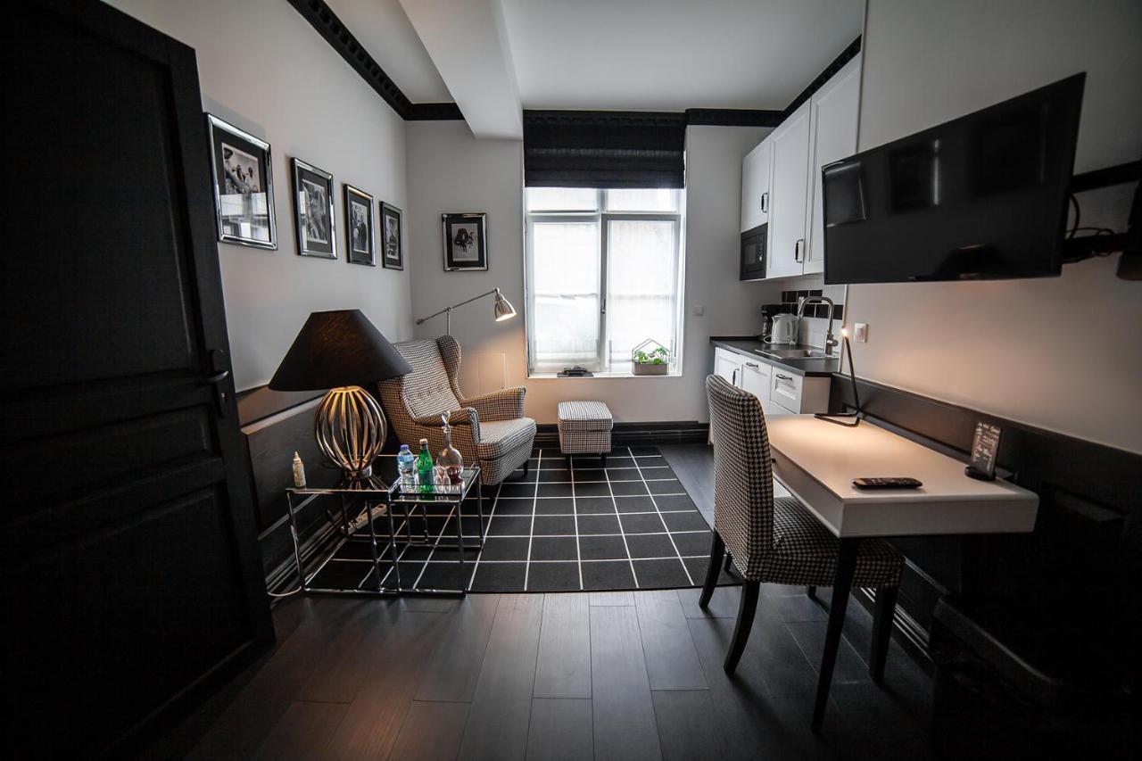 Bienvenue Chez Nous Bed & Breakfast Bergues Exterior photo